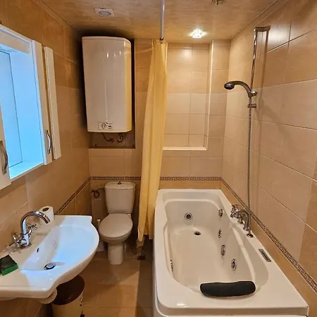 Kros - Central Apartment *